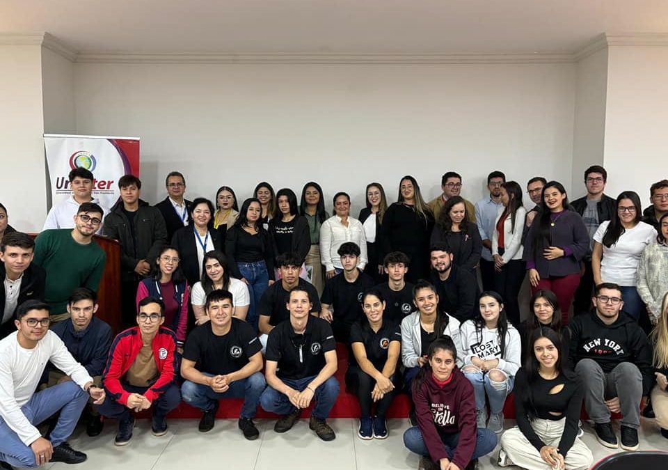 Simposio denominado «Las mujeres y su impacto en la industria de la construcción altoparanaense»