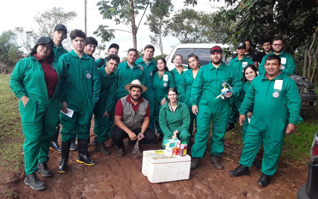 Salida de Campo con Estudiantes tercer año de la Facultad de Ciencias Medicas Veterinarias
