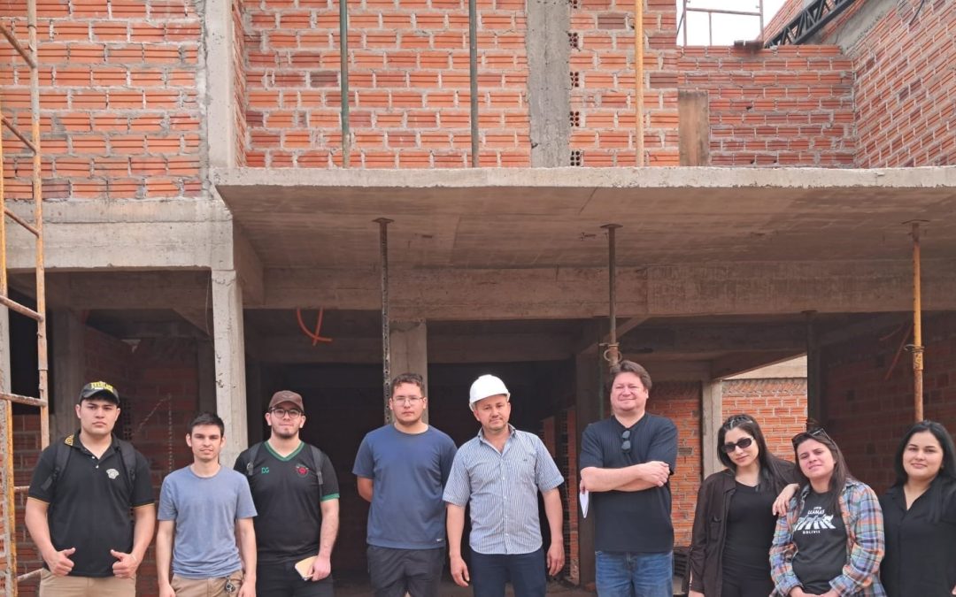 Visita técnica a una obra residencial
