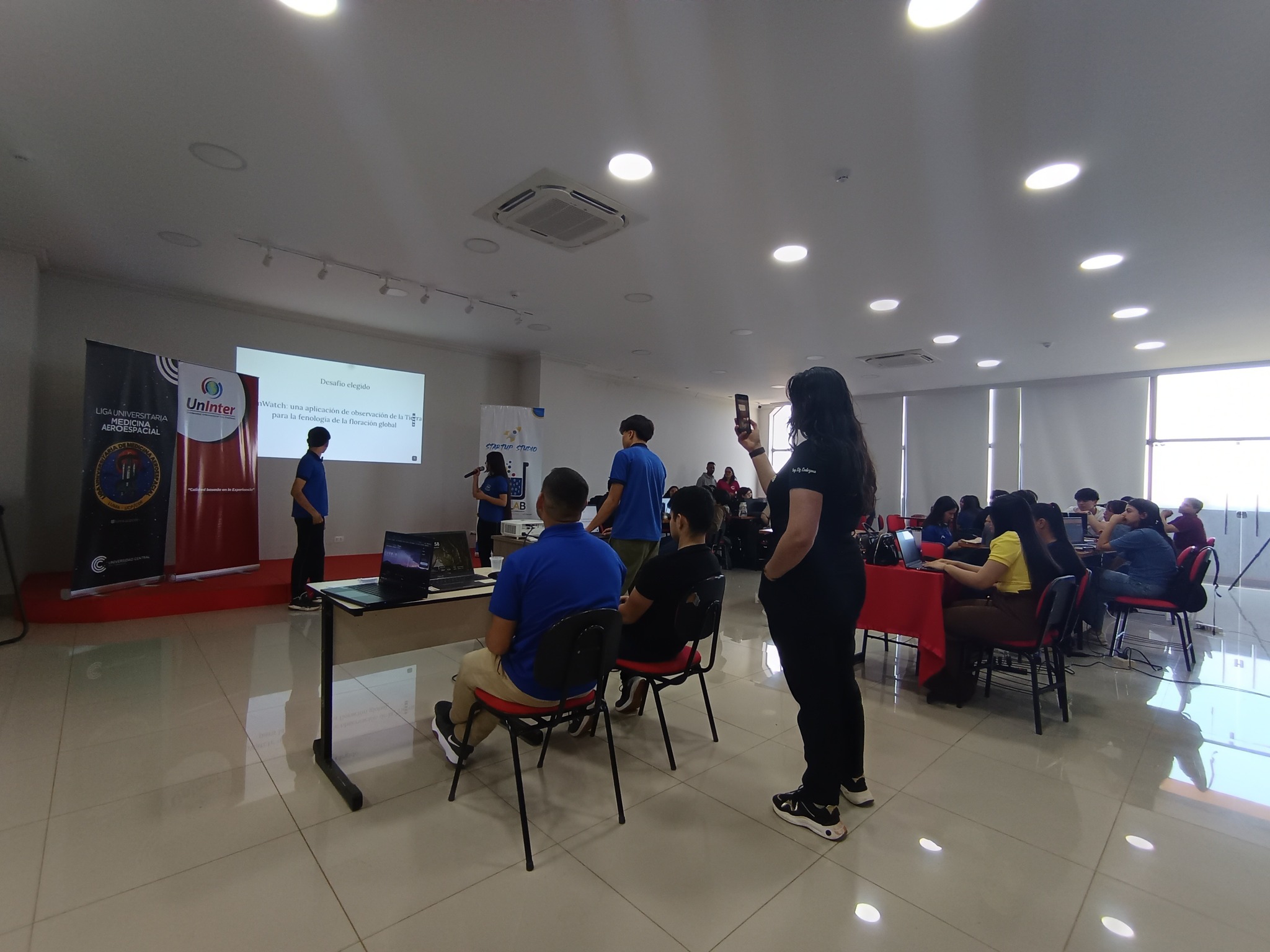 558128689_1317596496824428_7202403564497273544_n